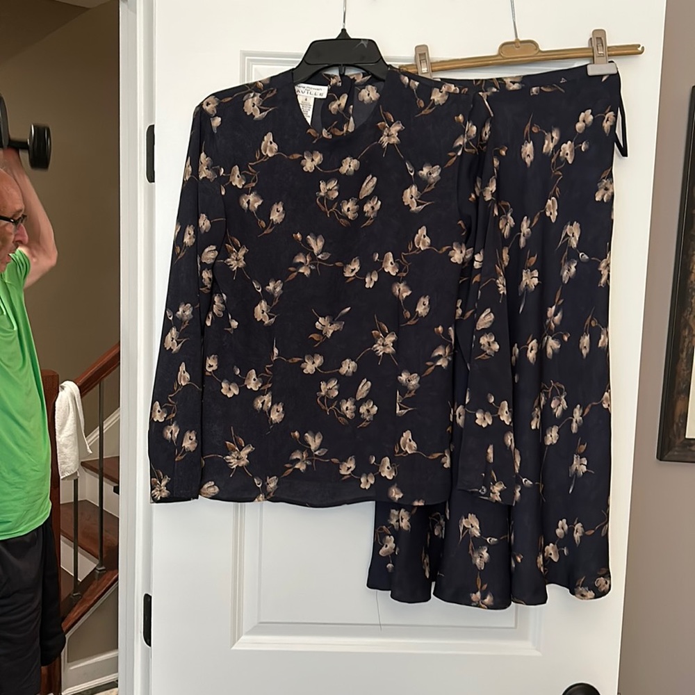 Two piece Seville flowered silk dress Size 4